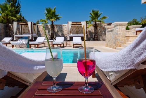 Πισίνα στο ή κοντά στο Villa Nena