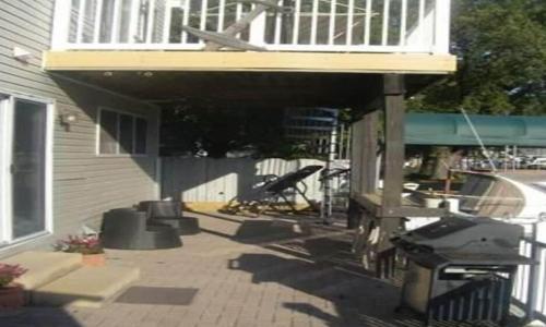 Μπαλκόνι ή βεράντα στο 3 Bed, 2 Bath, House on Canal - Boat Well Included