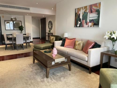 Posezení v ubytování Anantara Luxury Hotel Apartment & Residences conected Anantara Hotel