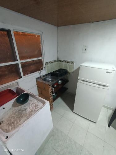 Η κουζίνα ή μικρή κουζίνα στο Apartamento independiente para pareja
