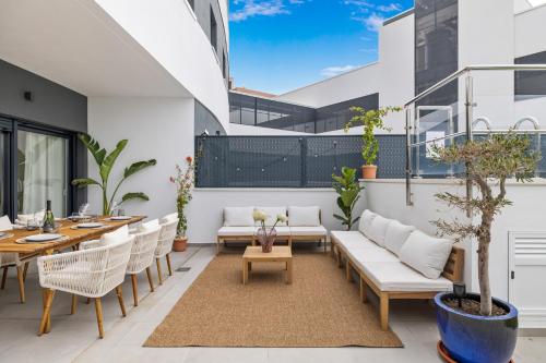 W4 Private Pool - Luxury Style Apartment photo 2