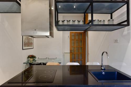 Stunning St.Peter's Apartment
