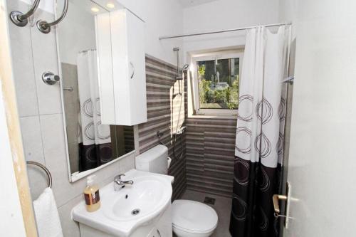Bathroom sa Apartments by the sea Okuklje, Mljet - 4912