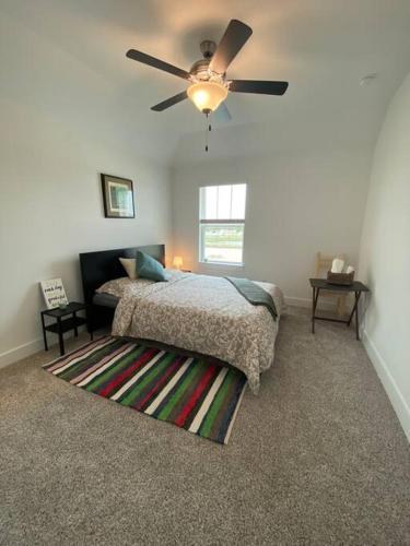 Perfect Georgetown Getaway! Work From Home – Photos 2