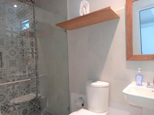 Bagno di Habitaciones Amubladas Logos II