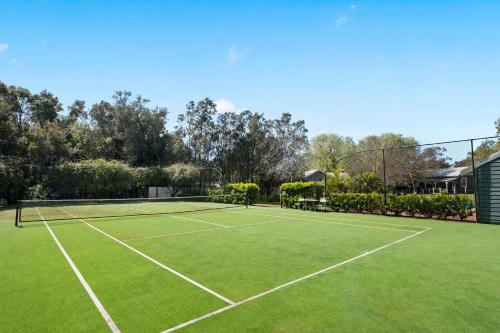 Instalaciones para jugar a tenis o squash en The Convent Hunter Valley Hotel o alrededores
