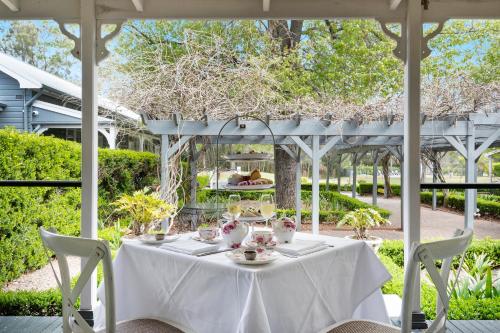 Jardín al aire libre en The Convent Hunter Valley Hotel