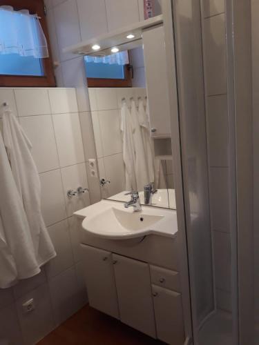 Koupelna v ubytování Ferienappartment in St Oswald - Bad Kleinkirchheim Nähe der Skipiste