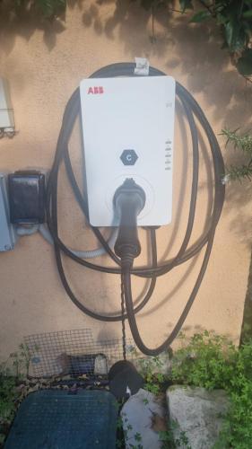 an ac unit is attached to a wall at Casa Drema - Villa al mare con terrazza in Pescara