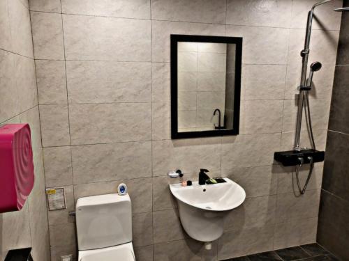 Bilik mandi di St. 179 Incheon Hotel
