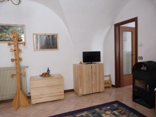 Μια τηλεόραση ή/και κέντρο ψυχαγωγίας στο Apartments Carisolo - Val Rendena