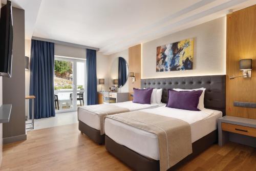 La Quinta by Wyndham Bodrumにあるベッド