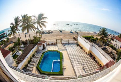  Brisotel - Beira Mar -  Chambre  photo :   Tea/Coffee maker    Minibar    Bath                           
