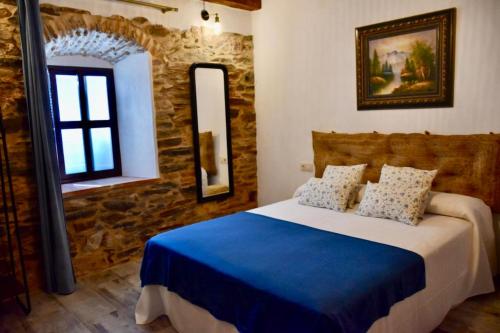 Gulta vai gultas numurā naktsmītnē 4 bedrooms villa with private pool furnished terrace and wifi at Santa ElenaEL