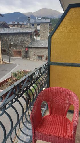  Residencia Aldosa -  Room  picture :   Shower    Bath    TV                           