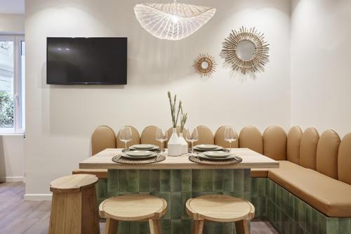 Residence Le Marais Beaubourg by Studio prestige