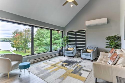 Lakefront Catskills Getaway with Private Deck! – Photos 2