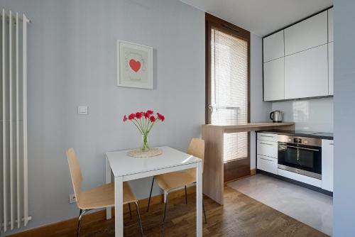 Dapur atau dapur kecil di GO Apartments - ApartHotel