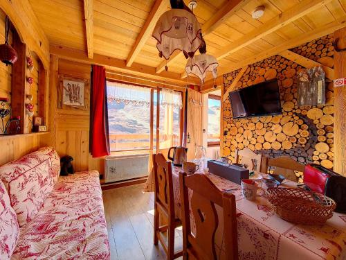 Charmant 2 pièces avec balcon Ouest, proche des pistes - FR-1-344-865