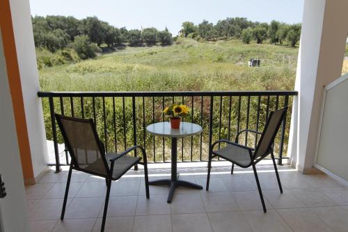 Gallery image of Perros Hotel in Agios Stefanos