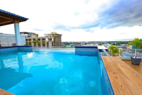 Kensington Gates luxury Condo
