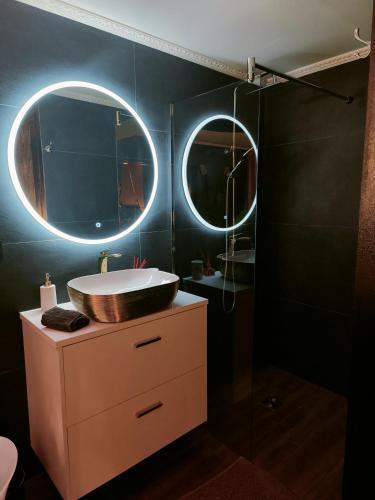 La loveroom bdsm de Nice " la chambre luxe des désirs " photo 30