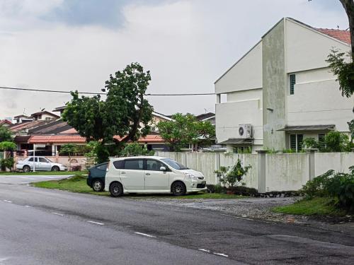 Kejiranan di persekitaran atau kejiranan dekat dengan rumah percutian