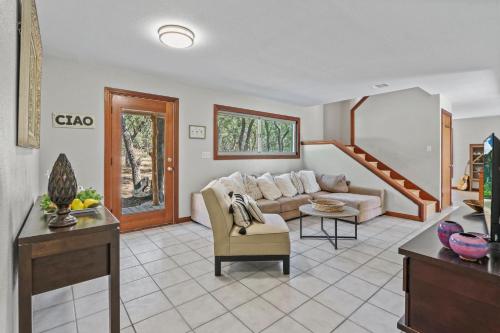 Cedar House on Turtle Hill – Photos 3