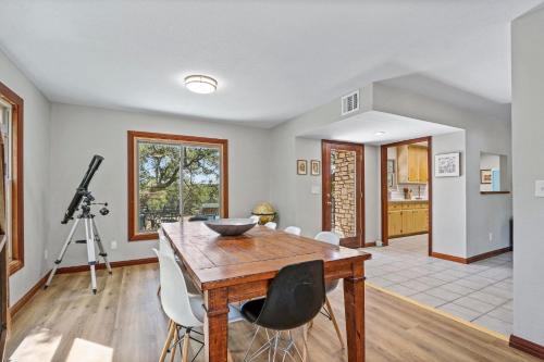 Cedar House on Turtle Hill – Photos 4