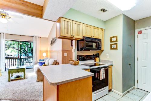 Forest Ridge Dr – Photos 2