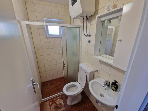 Koupelna v ubytování Apartment Mimice 2972a