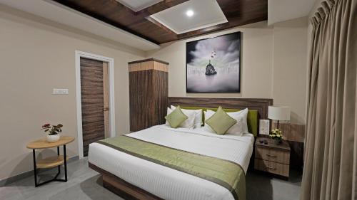 Postel nebo postele na pokoji v ubytování Click Hotel Biz - Bangalore Airport