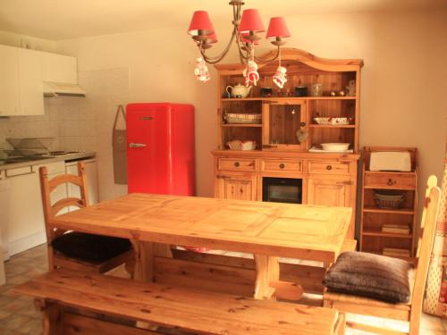 A cozinha ou cozinha compacta de Appartement Châtel, 4 pièces, 6 personnes - FR-1-200-295