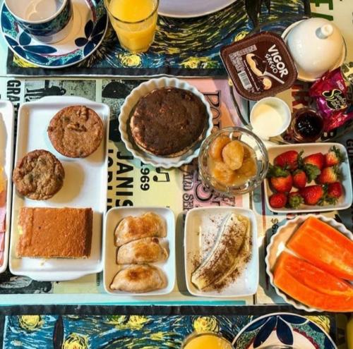 Makanan di atau berdekatan inn ini