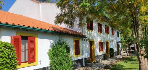 Το κτήριο όπου στεγάζεται  το διαμέρισμα