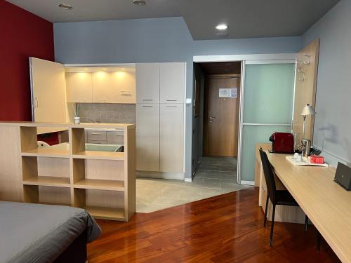 Kuchyňa alebo kuchynka v ubytovaní Appartamento Moderno Torino San Salvario