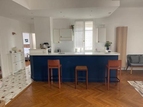 Bel appartement au coeur du Carre d'Or Massena