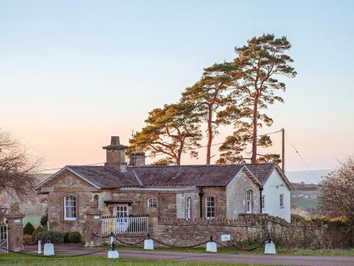 The Lodge – Photos 2