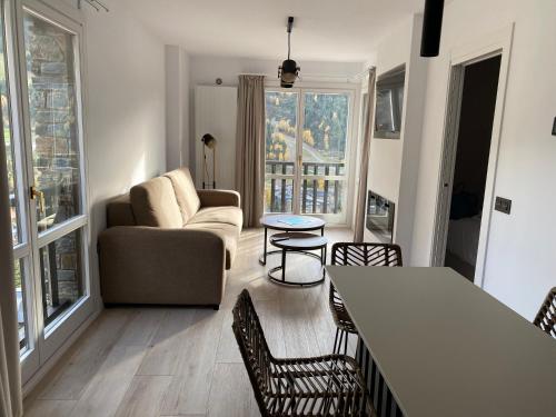  TARTER 25 -  Room  picture :    Balcony    Washing machine    Heating          