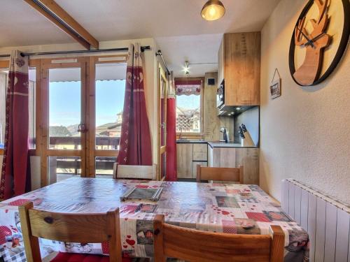 Studio divisible central, balcon, 4 pers