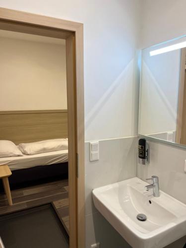 Koupelna v ubytování Slamba Hostel