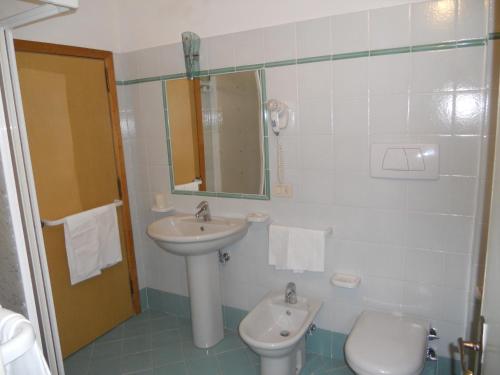 Phòng tắm tại Albergo Generale Cantore - Monte Amiata