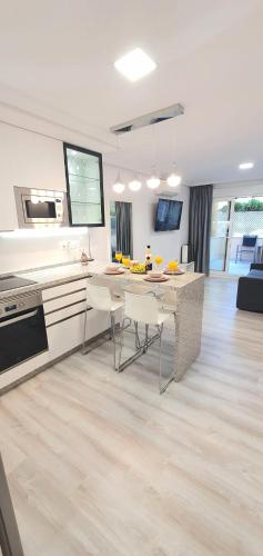 Lovely apartment on the beach in Marbella