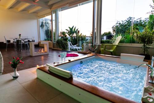 Πισίνα στο ή κοντά στο Resort Villa La Perla Sul Mare