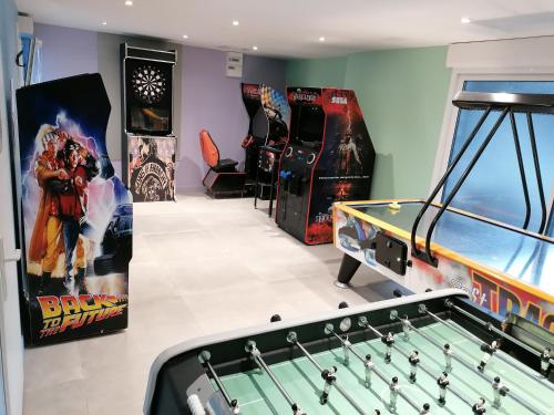 Sala de juegos en Gîte de Brunemont