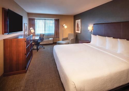 Silver Cloud Hotel - Portland Image