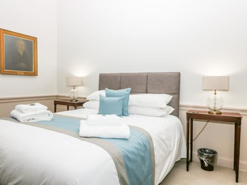 Ένα ή περισσότερα κρεβάτια σε δωμάτιο στο The Preston Tower Apartment - Fyvie Castle