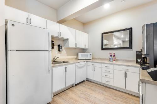 Η κουζίνα ή μικρή κουζίνα στο Parks Residential Denver