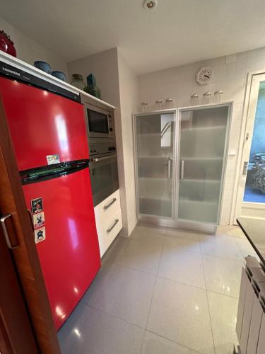 Η κουζίνα ή μικρή κουζίνα στο Apartament Rialp amb vistes al riu Noguera Pallaresa