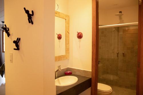 Vonios kambarys apgyvendinimo įstaigoje Opera Itacaré